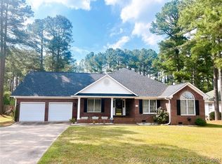677 Stone Cross Dr, Spring Lake, NC 28390