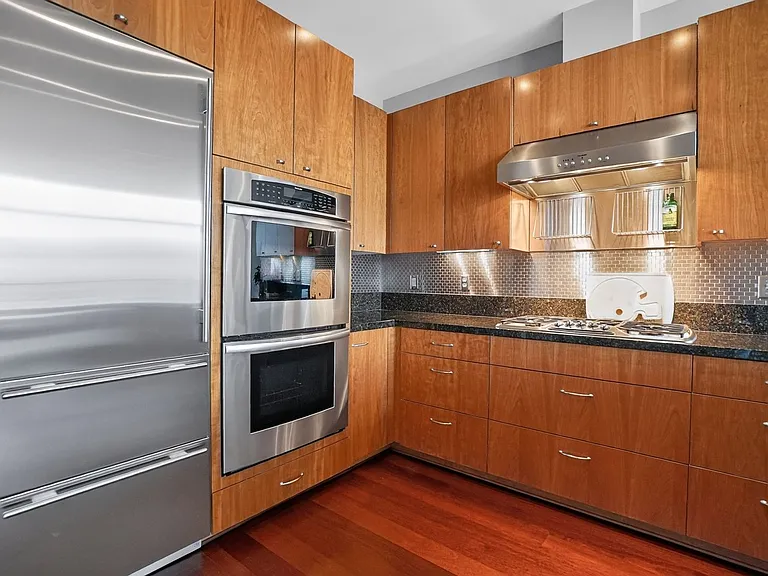 1221 SW 10th Ave #1605 — Photo 6
