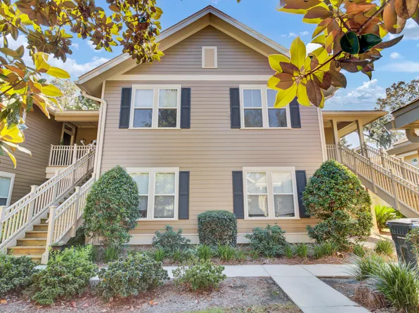 5545 Colonial Chatsworth Cir, North Charleston, SC 29418
