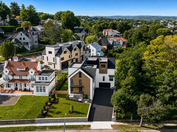 65 Commonwealth Ave, Chestnut Hill, MA 02467