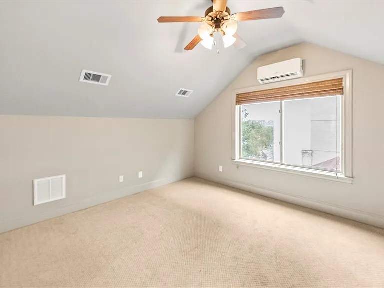 4317 Stanford St — Photo 28