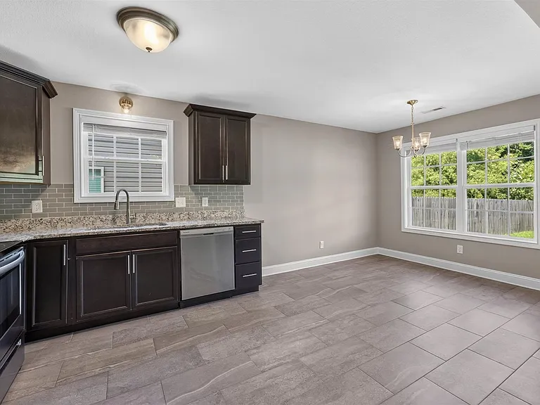 620 Hollow Crst — Photo 16