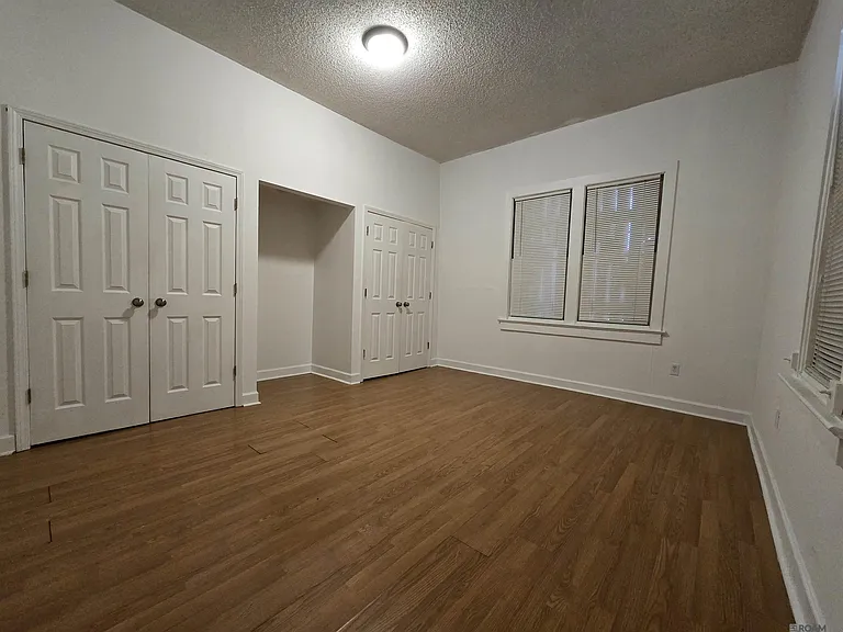 924 France St — Photo 16