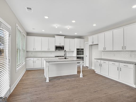 6th image of this home