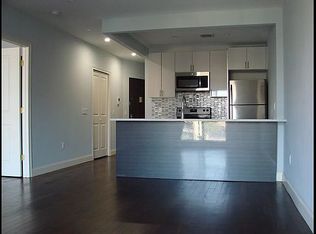 23-24 Broadway #3F, Astoria, NY 11106