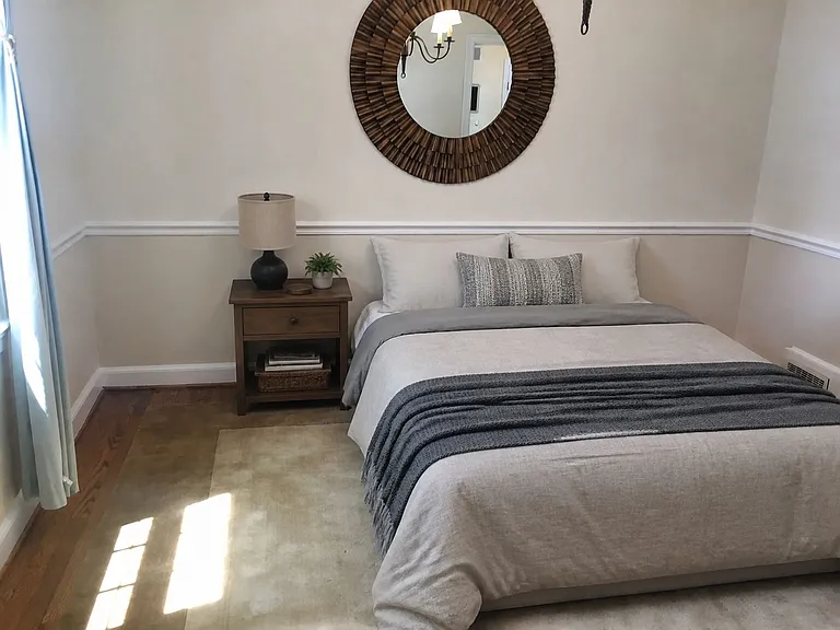 9905 Edgehill Ln — Photo 7