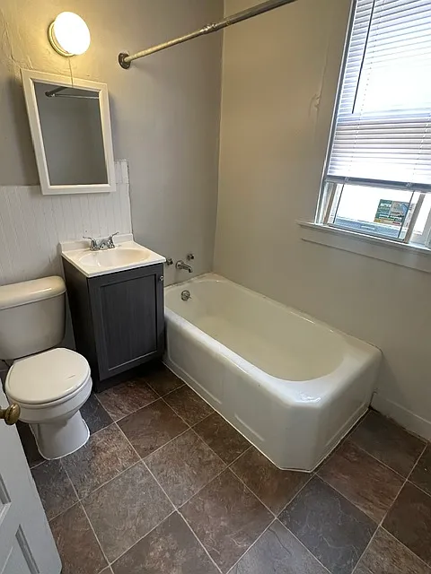 2832 N 16th Str - 1 — Photo 4