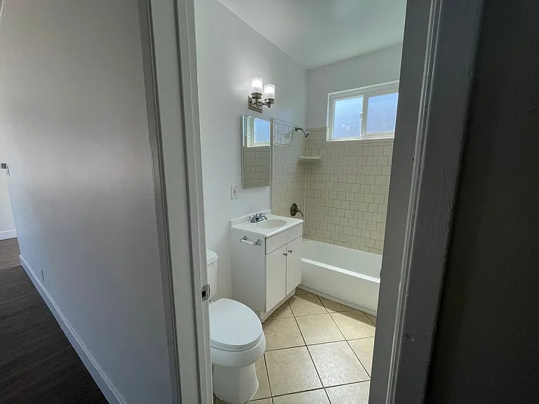 1101 Saint Louis Ave #7 — Photo 45