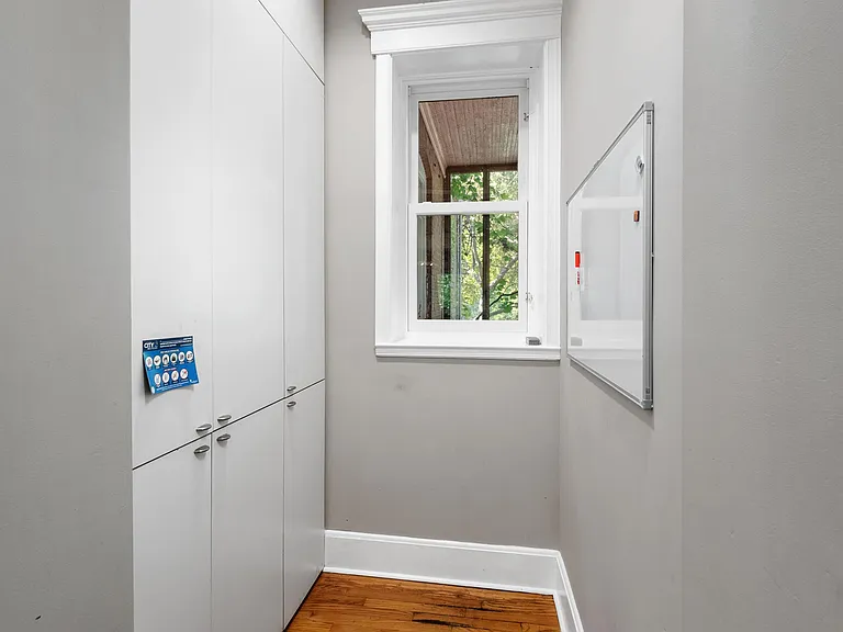 4388 McPherson Ave — Photo 18