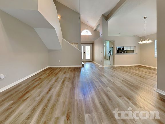 2nd image of 528 Little Lake Ct