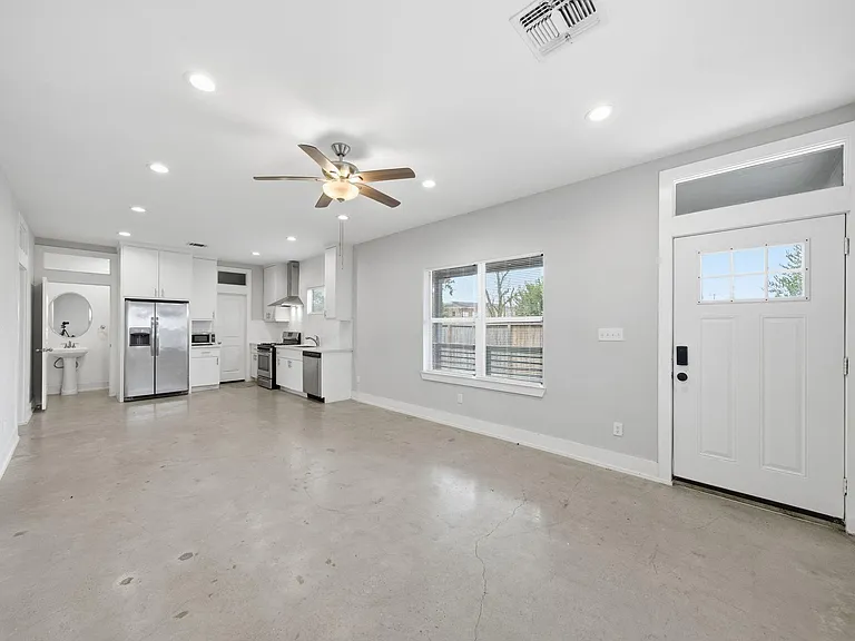 603 Edgewood St #B — Photo 4