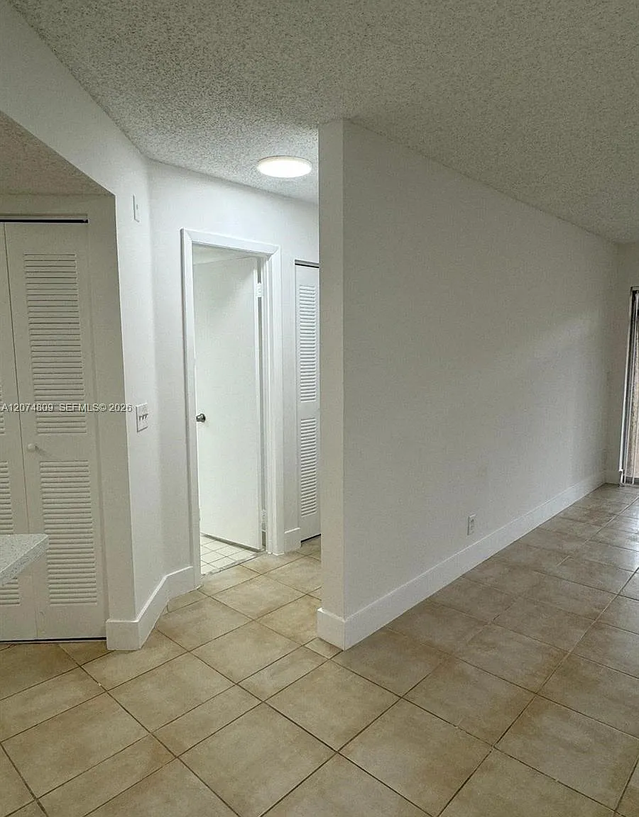 Edgewater Condo — Photo 4