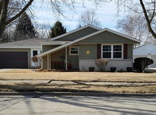 8254 25th Ave, Kenosha, WI 53143