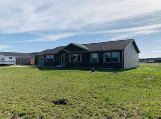 5461 Nicholas Ave, Williston, ND 58801