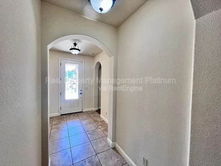 5893 E Laurite Ave — Photo 20