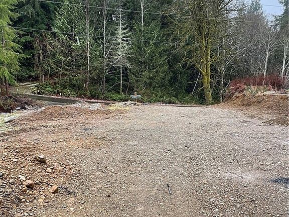 4th image of 1028 W Lakeside Dr