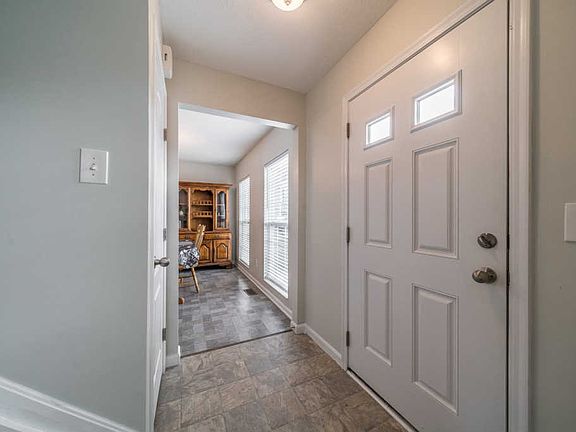 3rd image of 8474 Whitewood Ct