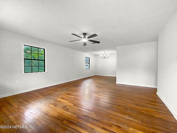 3rd image of 12688 DEEDER Lane