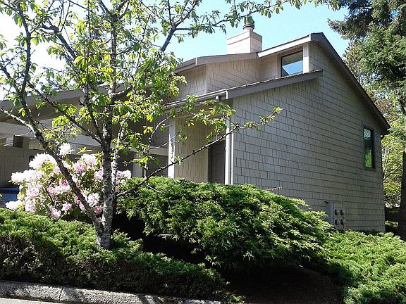 3rd image of 14649 NE 35th St