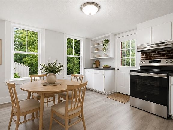 4th image of 390 Main St Unit A