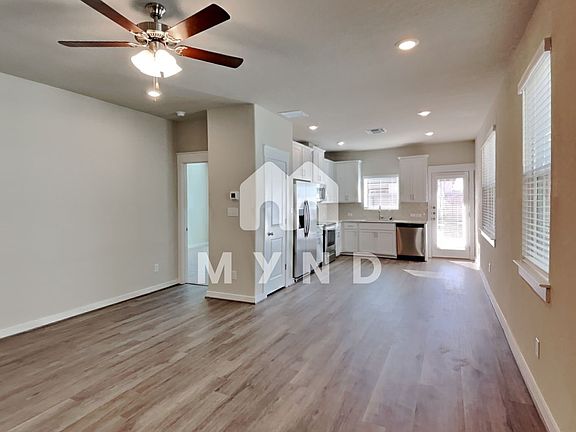 5th image of 885 Casina Cir