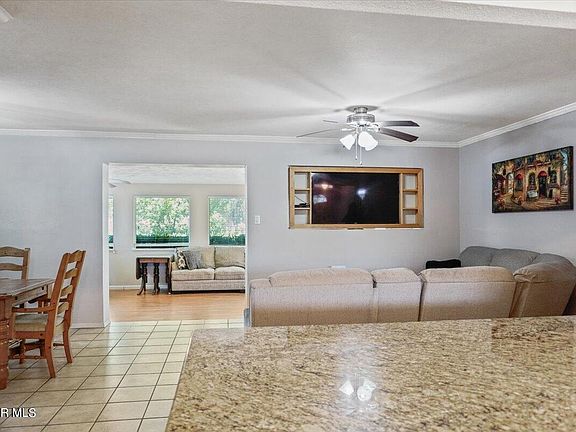 5th image of 723 Del Mar Dr