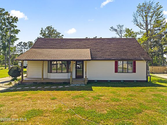3rd image of 405 Driftwood Drive