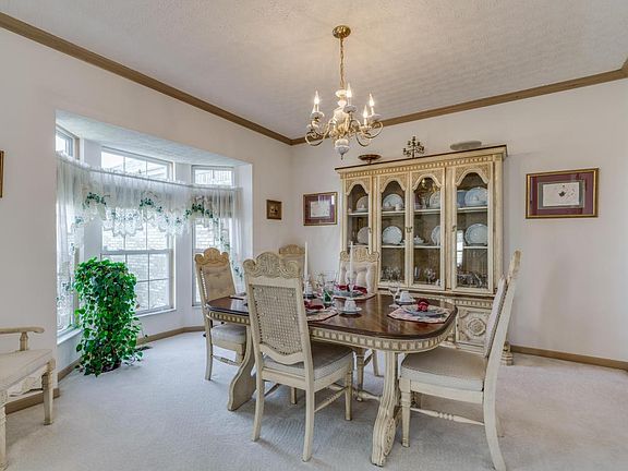 5th image of 889 Caroway Blvd