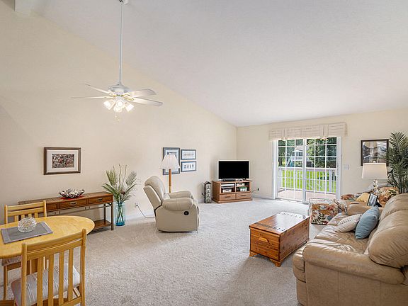 4th image of 2917 Thistle Ct