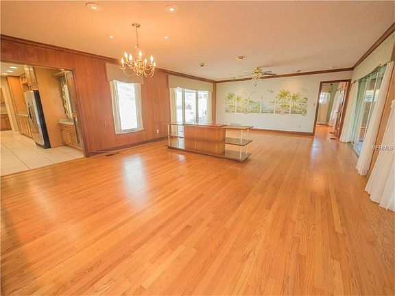 5th image of 1107 Peninsular Dr