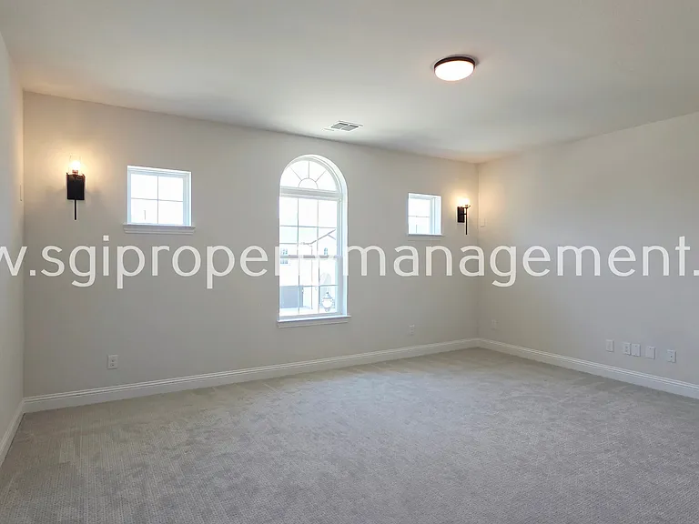 10870 Grayhead Dr — Photo 23