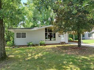 915 Gordon St, High Point, NC 27260