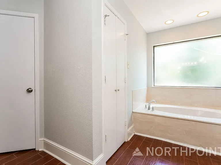 5408 Summit Ridge Trl — Photo 14