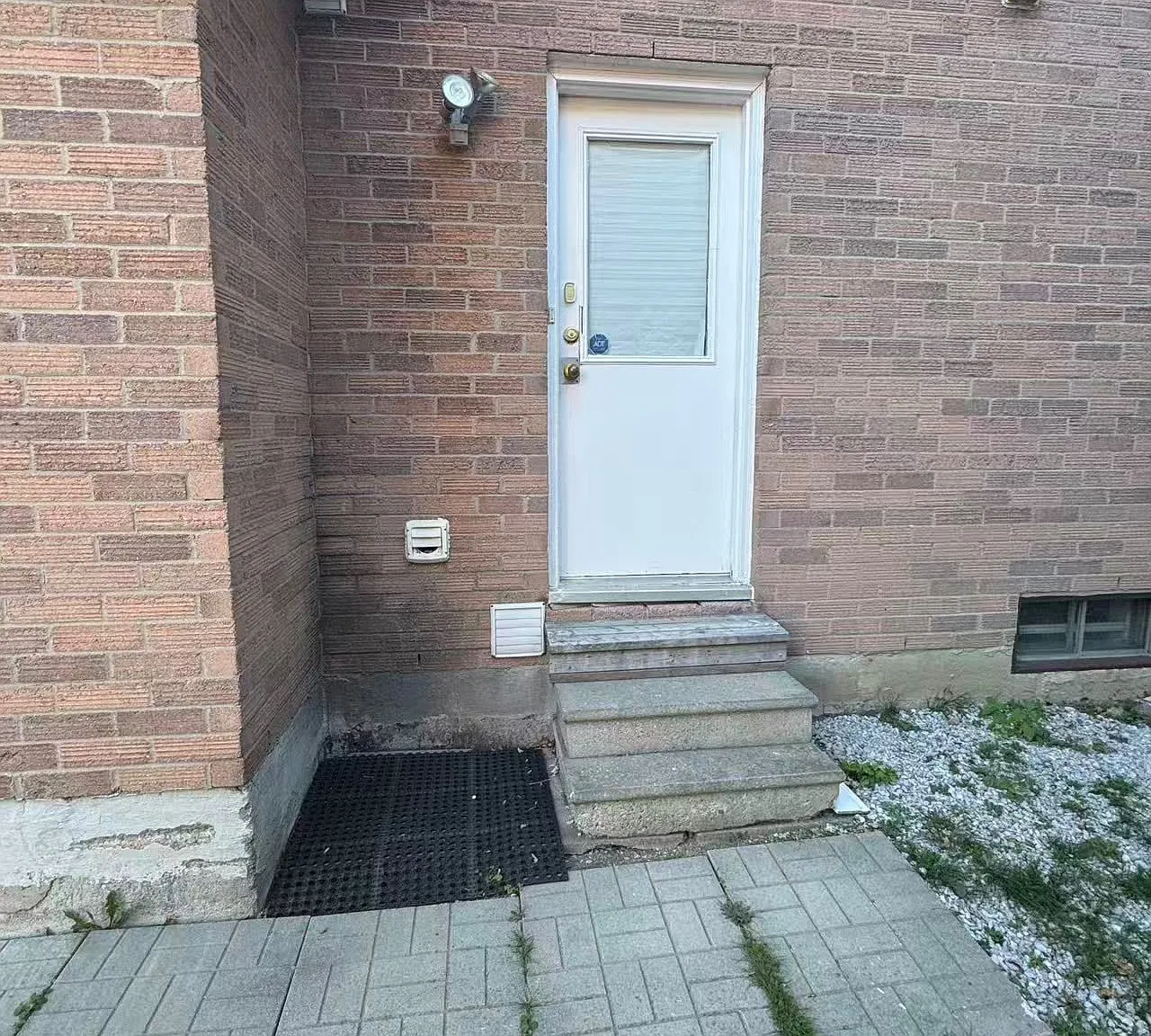 2 bed, $1,900 — Photo 4