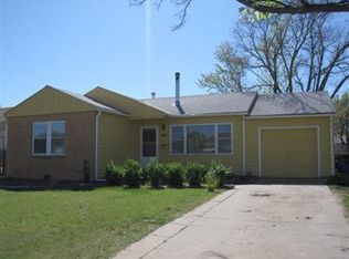 244 S Maple St SW, Russell, KS 67665