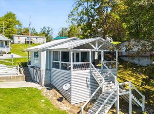 758 Indian River Boat Dock Rd, Jacksboro, TN 37757