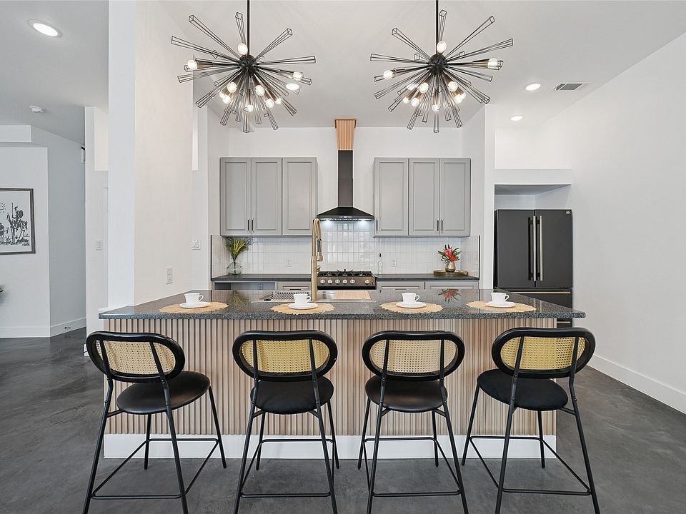 1st image of 4618 Columbia Ave #2A
