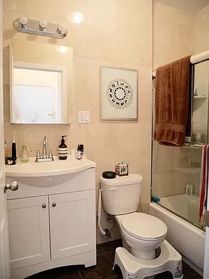 Rented by Highline Residential | media 26