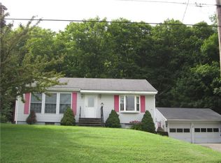 18 Grove St, Mars Hill, ME 04758