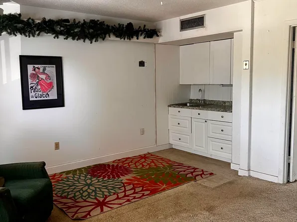 1200 Colonnades Drive #206, Fort Pierce, FL 34950