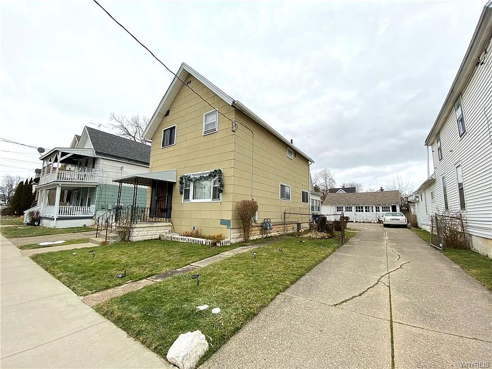 1st image of 38 Marigold Ave