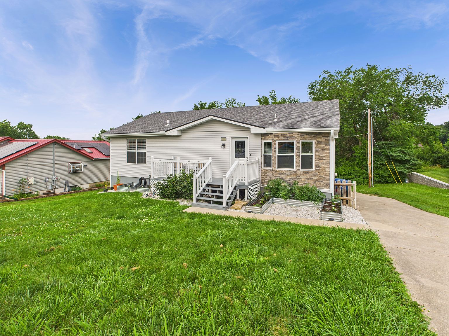 904 Summit Rd, Knob Noster, MO 65336 | Zillow