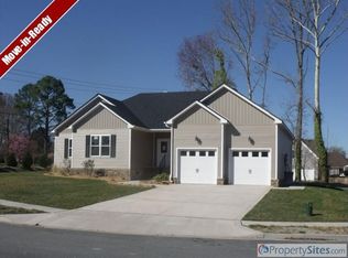 400 Cayland Ct, Chesapeake, VA 23322