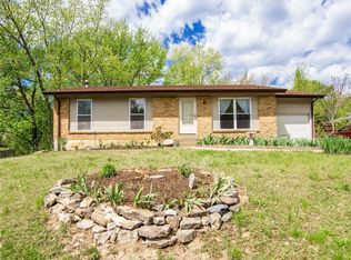 7289 Becker Rd, Saint Louis, MO 63129