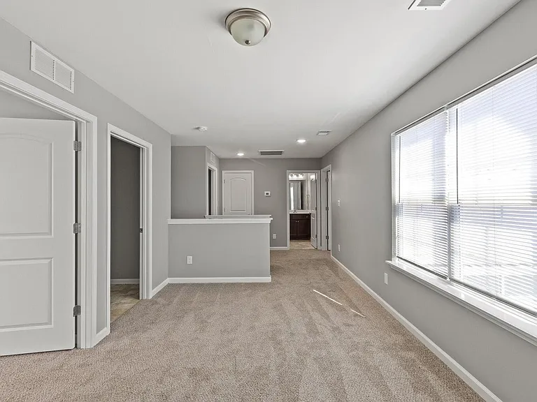 253 Skaggs Blvd — Photo 11