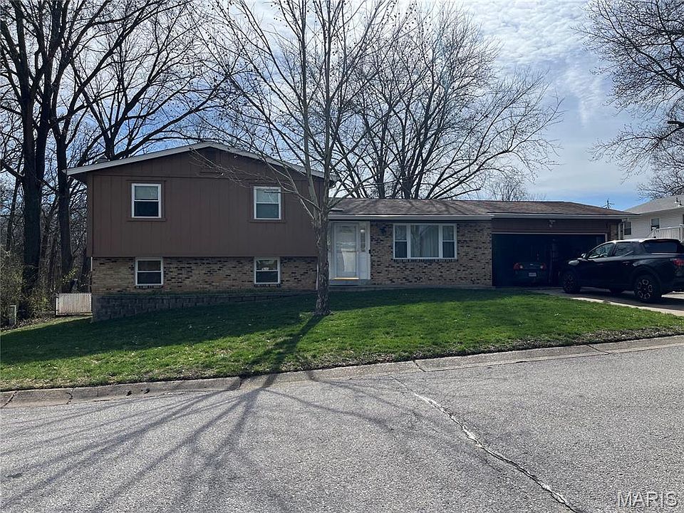1st image of 46 Gary Glen Dr