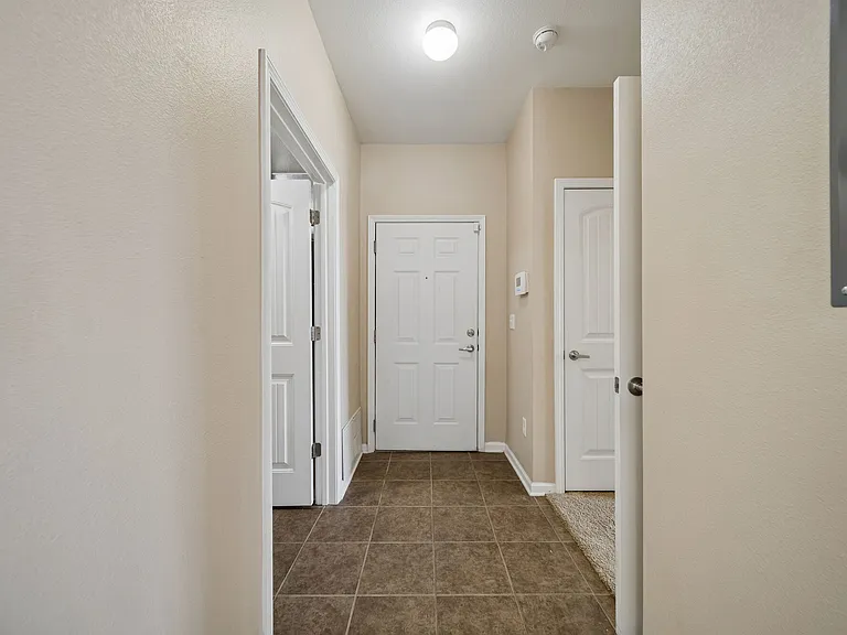 Windscape Apartments — Photo 16