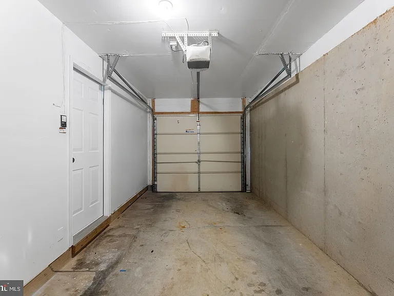 4004 Meadow Trail Ln — Photo 19