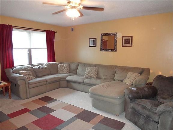 2nd image of 1719 Anthony Dr