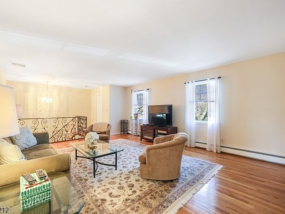 3rd image of 68 Colgate Ave